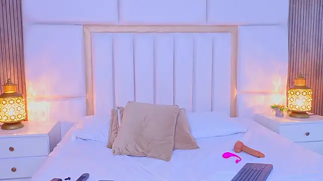 AbannyRogerss - Fingers in pussy 😈🖖🏻💦