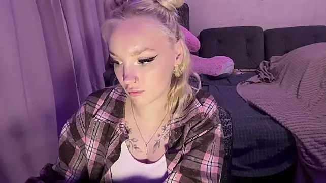 Amirarerrette - cute wink <33