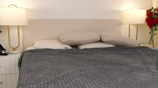 Peopleneedlove144 - pussy play