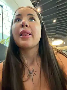 Beautydiamond - Take off bra in the full McDonald