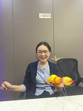 YaYa-168 - 新号开播，收藏到五万，公开私秀。。。