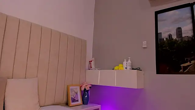 Littleolivia_