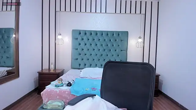 MadissonLow - Take control of my pussy.