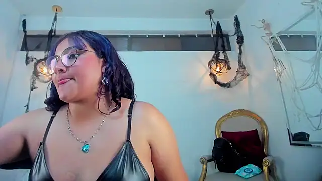 Liily_Foxxy - naked for you+french kiss 😘😈