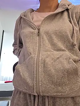Miaeyex - Kisses plus hugs mmmm😘🤗