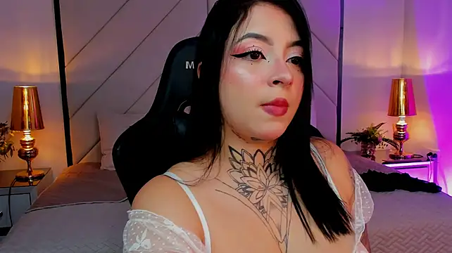 Sofia_LaurentJS - show tits <3