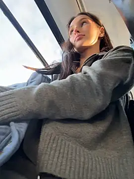 -missbehaving- - cam in panties & check my pussy color