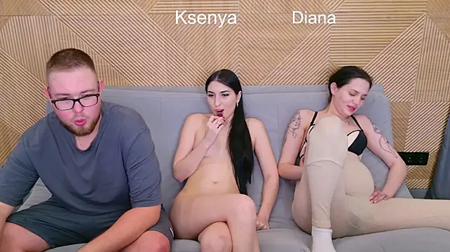 Ksenny - threesome sex + creampie