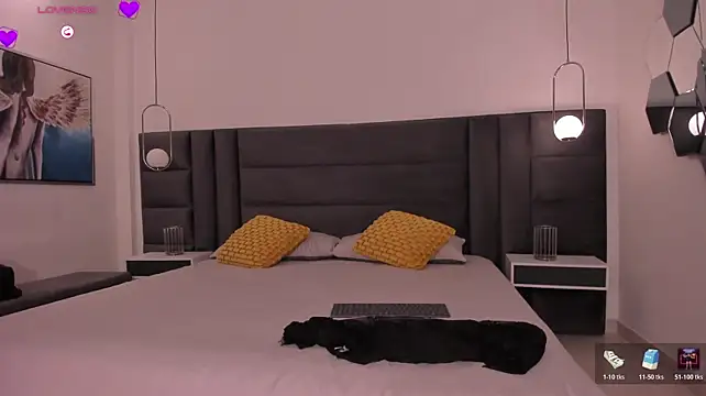 MaryLewis_ - Hey sexy!