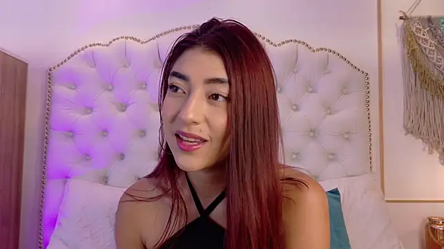 AriaStonne - Oil tits+ suck fingers very deep