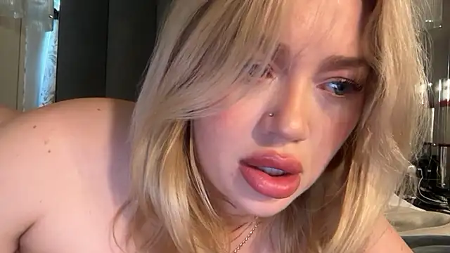 Blissdimicco - tits out