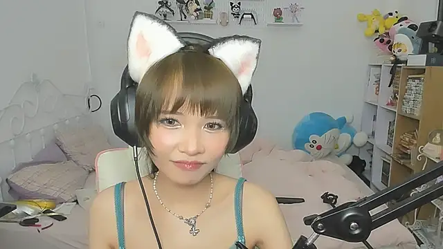 NeKo-nEk0-niI - oild boobs
