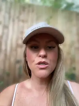 CharleighBaker - Spread ass