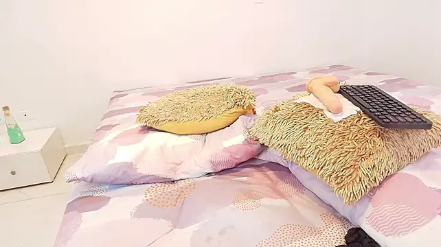 DulcePinky - Boobs + Oil + Realistic Dildo 😈😈🤤