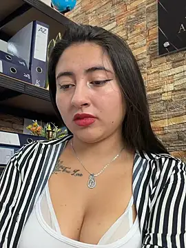 _Sarah-Office1 - Control my toy Make my SQUIRT 💦💦