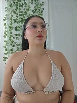 CharlotteLux__ - Sexy dance+oil 🍒✨