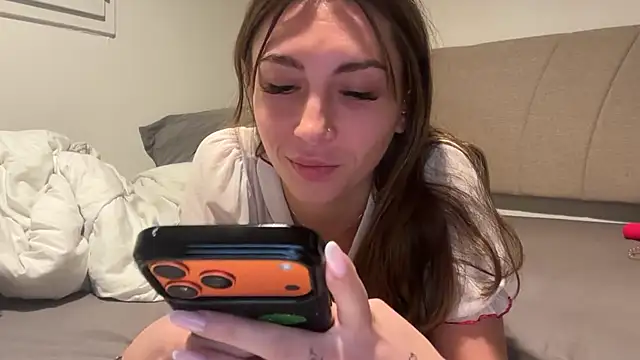 Perrine_offf - je met une tenue sexy