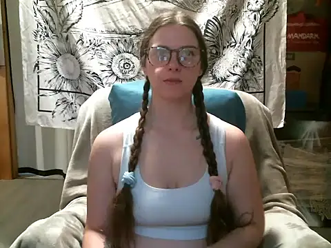 Katie_kitten38 - 🥰 topless time!! ~ 10min!