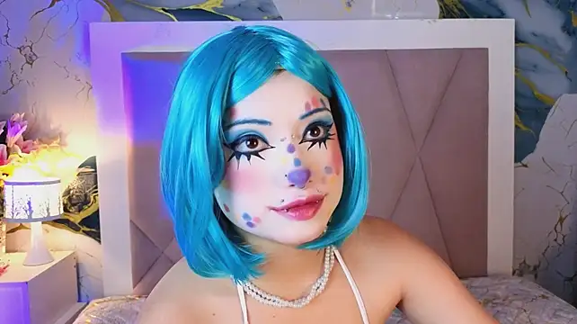 Sienna_Desiree - hello :D