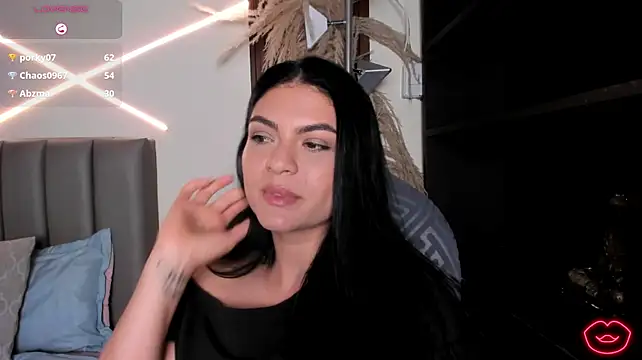 Veronicalanx1 - make juicy my tigth pussy with fingers