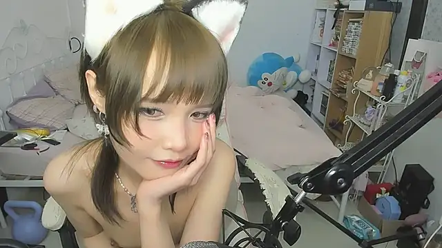 NeKo-nEk0-niI - oild boobs