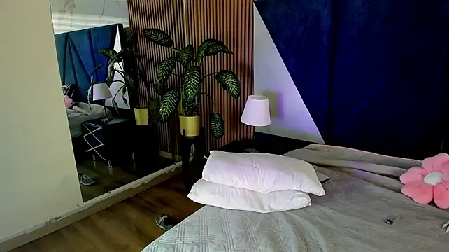 Olivia_Collinns1 - Spank ass