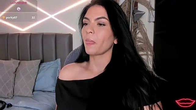 Veronicalanx1 - make juicy my tigth pussy with fingers