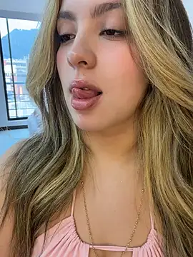 Cloee_Rainbow1 - Rub clitoris with my fingers for 1min 😈