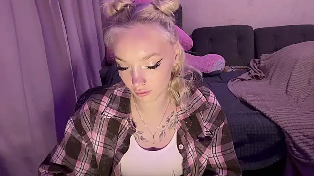 Amirarerrette - cute wink <33