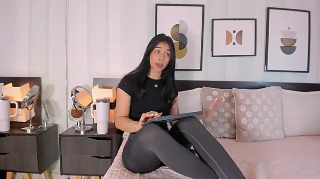 Lexis_Walker - seduce you with my boty