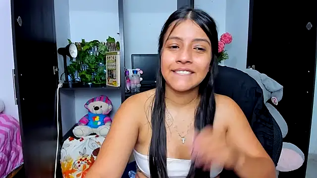 Zara_cute - show tits
