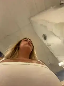 Blairbella - tits out and spit