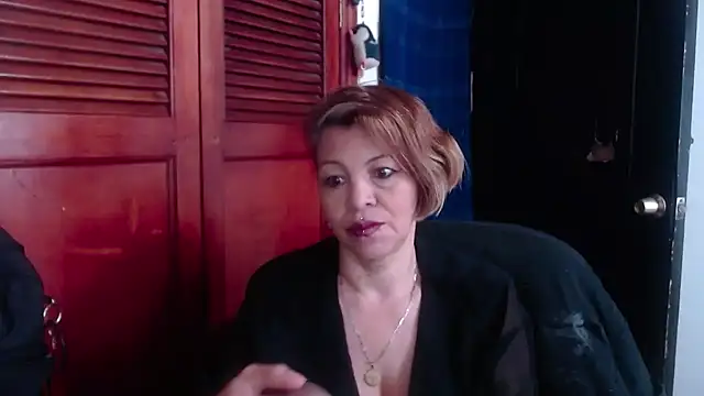 Electra-mommy - boobs