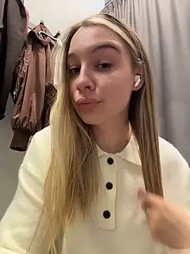 SashaCatt - Masturbation+one finger in pussy🔥