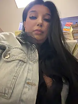 Tisha_Busty - Massage BOOBS+Pinch Nipples in CAFE