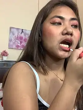 YaraSmith - finger my pussy💦💦