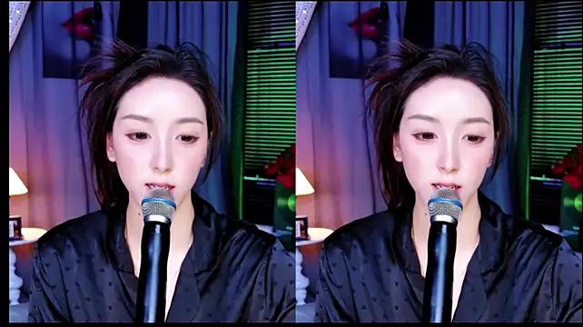 BabyLi7 - 脱掉衣服性感抖胸舞蹈