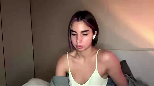 JessiaRuezga - "Lick the finger/camera" 😈