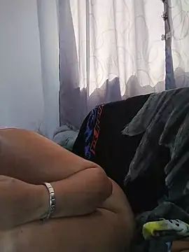 SofieeCutee - Get naked & rub clit
