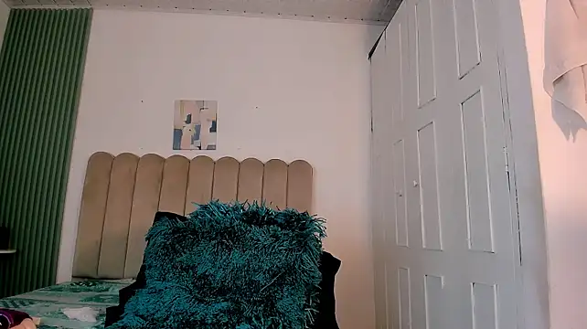 Sherine__ - Rub pussy in doggy