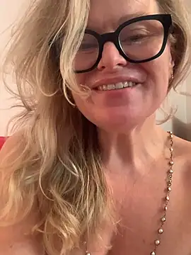 Love_Lee_xo - Fuck with dildo until cummy mess