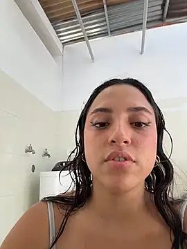 MeggyMae_ - show my pussy + rub clit