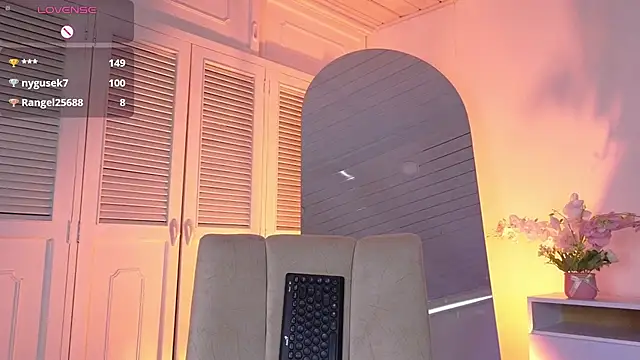 Katiaa_n - Blowjoob and oil tts 😏🔥