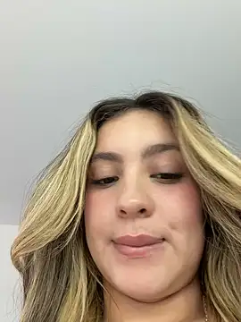 Cloee_Rainbow1 - Rub clitoris with my fingers for 1min 😈