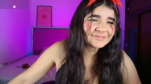 Tifanny_grey - Suck fingers