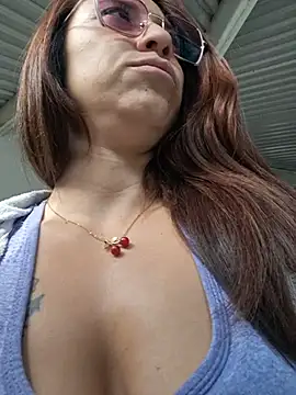 VALERY-94 - Off bra show tits in public 😈