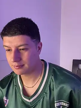 Goldenknight33's Live XXX Chat