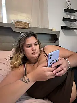 Latinamommy26 - LT controls my lush W tits out 3 min