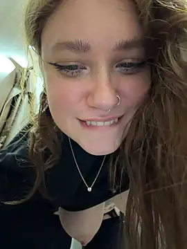 Lucy-joy - suck finger