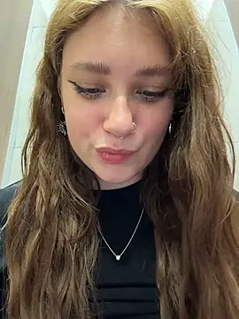 Lucy-joy - suck finger